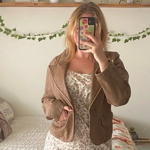 Vintage brown/tan 100% real leather jacket!